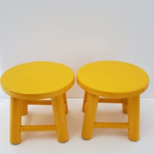 Mini Banquinho Redondo Amarelo Locação