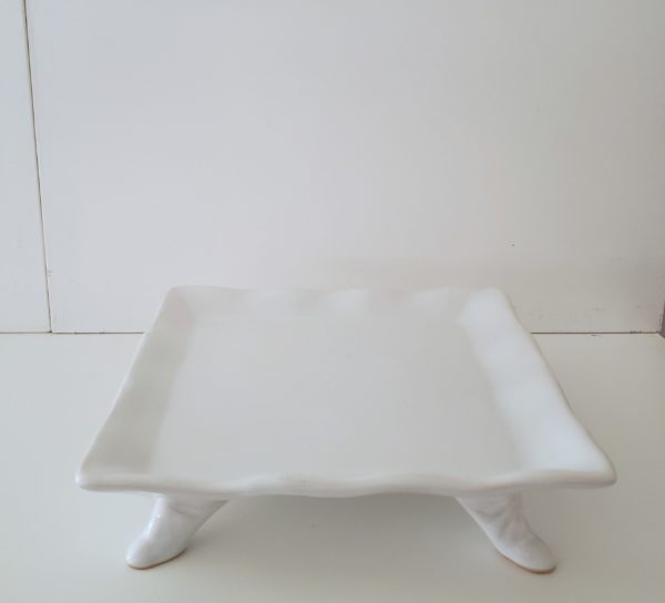 Bandeja Quadrada Babado Cerâmica Branco Bandeja Quadrada Babado Cerâmica Branco