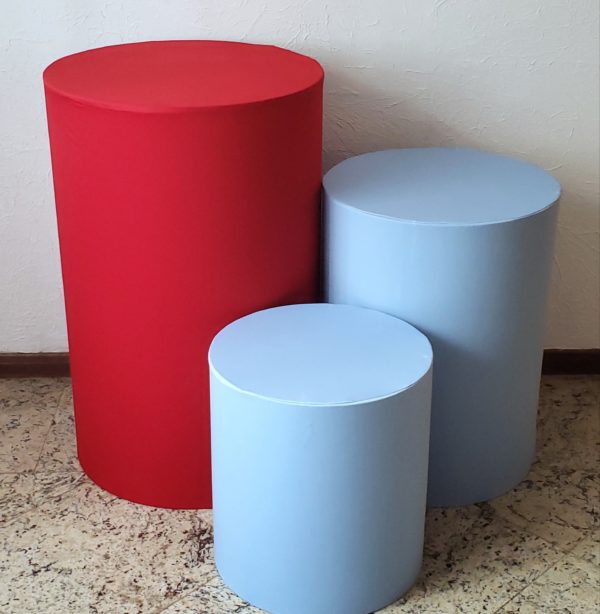 Trio mesas cilindro com capa cores Azul/Vermelho Trio mesas cilindro com capa cores Azul/Vermelho