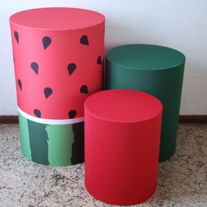 Trio mesas cilindro com capa cores Tema Magali