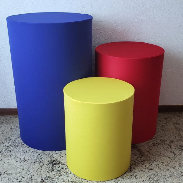 Trio mesas cilindro com capa cores Azul Royal/Vermelho/Amarelo