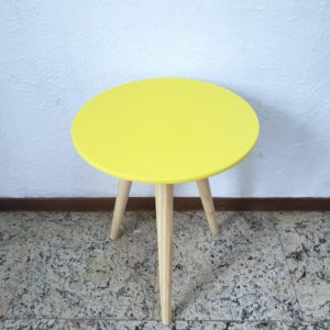 Mesa Redonda Pé Palito P com Capa Amarelo
