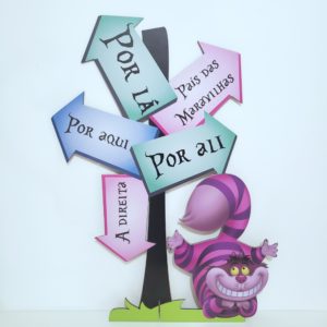 Display Plaquinhas Alice 70 cm