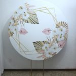 Suporte Redondo com Tecido Sublimado Geométrico Branco e Flores