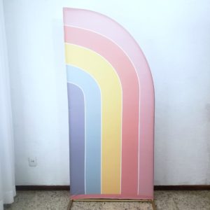 Painel Meia Lua com Tecido Arco Íris