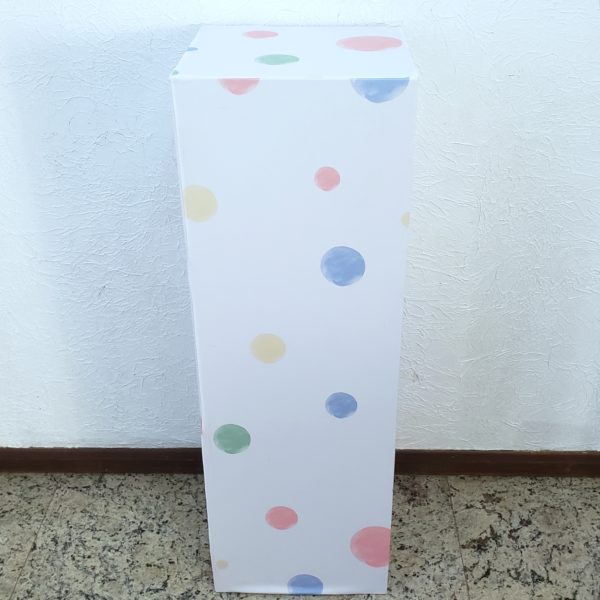 Mesa Cubo Fechado Pedestal Alta com capa Poá Colorido
