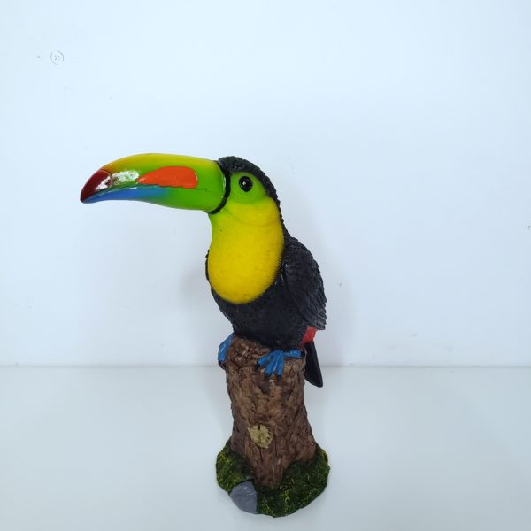 Tucano Bico Arco Iris em Resina 22 cm