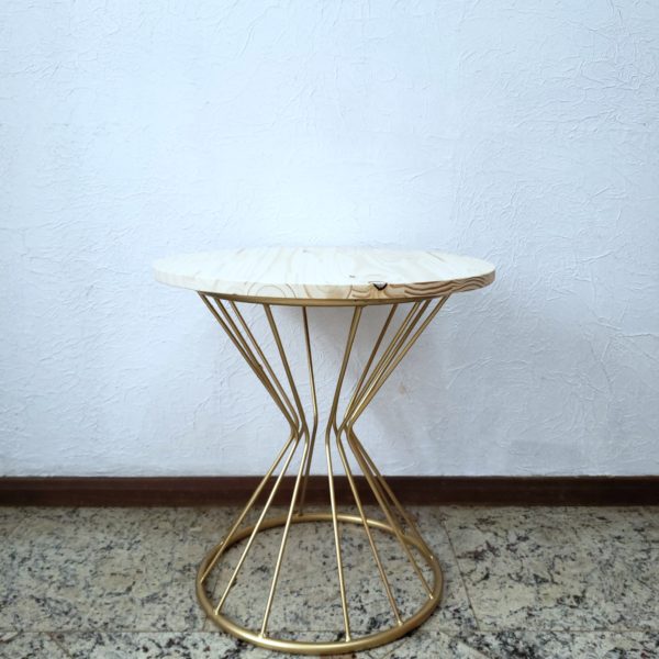Mesa Ampulheta Ferro P Dourada