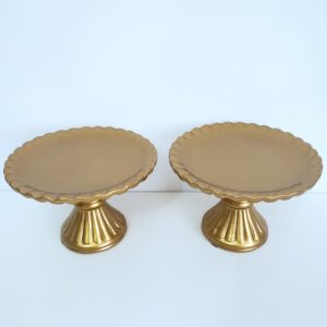 Suporte Boleira Cerâmica Babado Dourado P