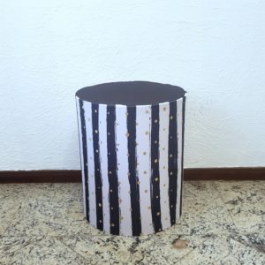 Capa para mesa cilindro P Sublimado Wandinha (Locação)