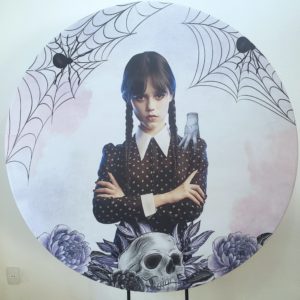 Tecido Redondo Sublimado Wandinha 1,50mD (Locação)