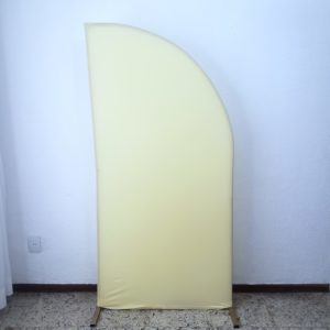 Painel Meia Lua com Tecido Amarelo Claro