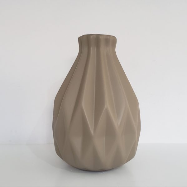 Vaso Decorativo Cerâmica Geométrico Marrom Claro G (locação)
