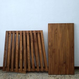Mesa Trapézio Rústica Dobrável (Locação)