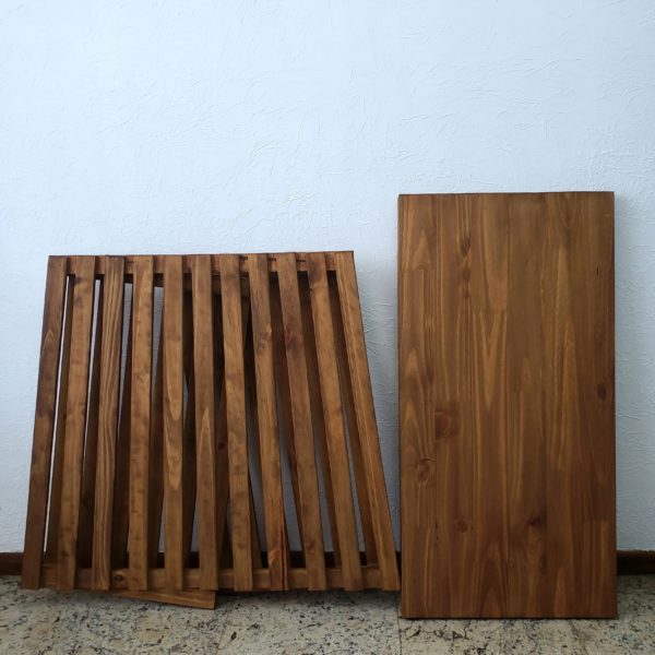 Mesa Trapézio Rústica Dobrável (Locação) Mesa Trapézio Rústica Dobrável (Locação)