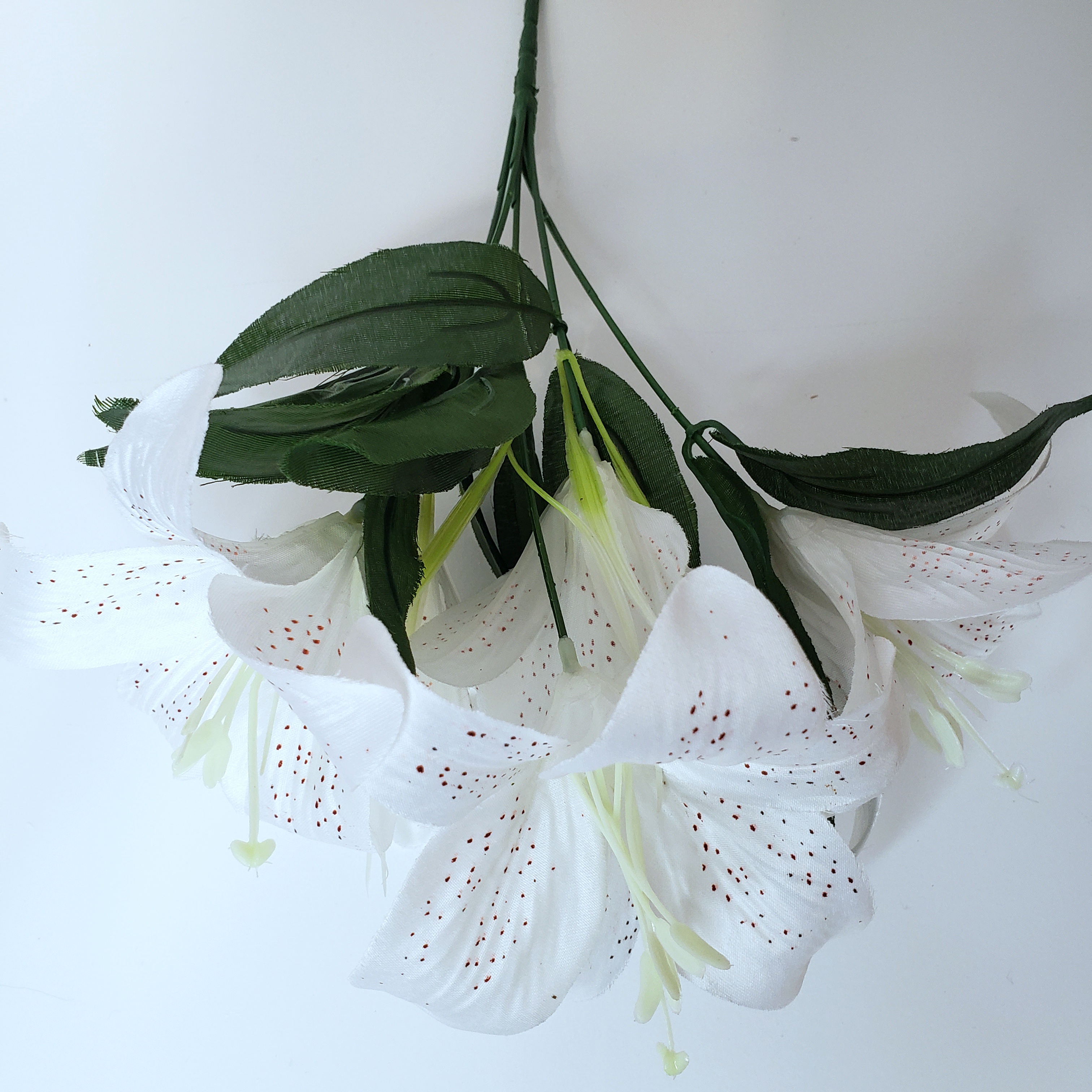 Lírio Artificial Branco 1 Galho (Locação)