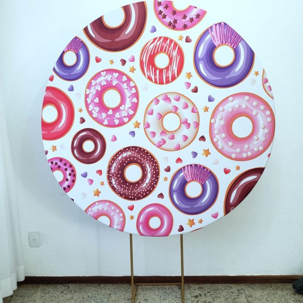 Suporte Redondo com Tecido Sublimado Donuts (Locação) Suporte Redondo com Tecido Sublimado Donuts (Locação)