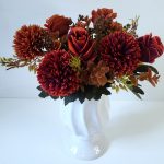 Buque Arranjo de Flores Artificiais Tons Quentes Terracota (Locação)