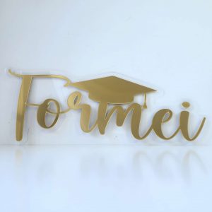 Placa em Acrílico com Letras Douradas Formei (Locação)
