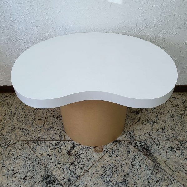 Mesa Cilindro P com Tampo Orgânico Branco