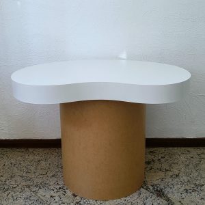 Mesa Cilindro M com Tampo Orgânico Branco